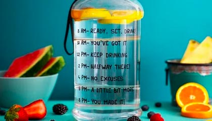 九游娱乐官网 (jiuyou)-中国足球比赛场面纷争不断，球员表现抢眼，我国足球比赛