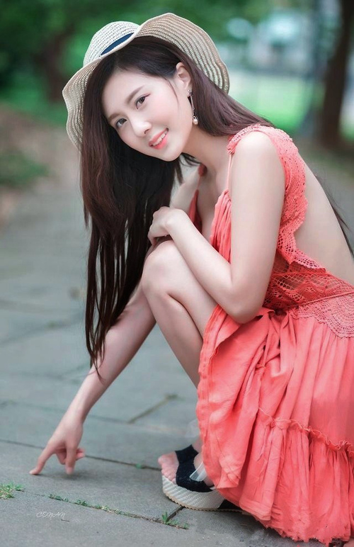 “赛车背后：团队深夜调校的坚持与智慧”，赛车团队怎么分工