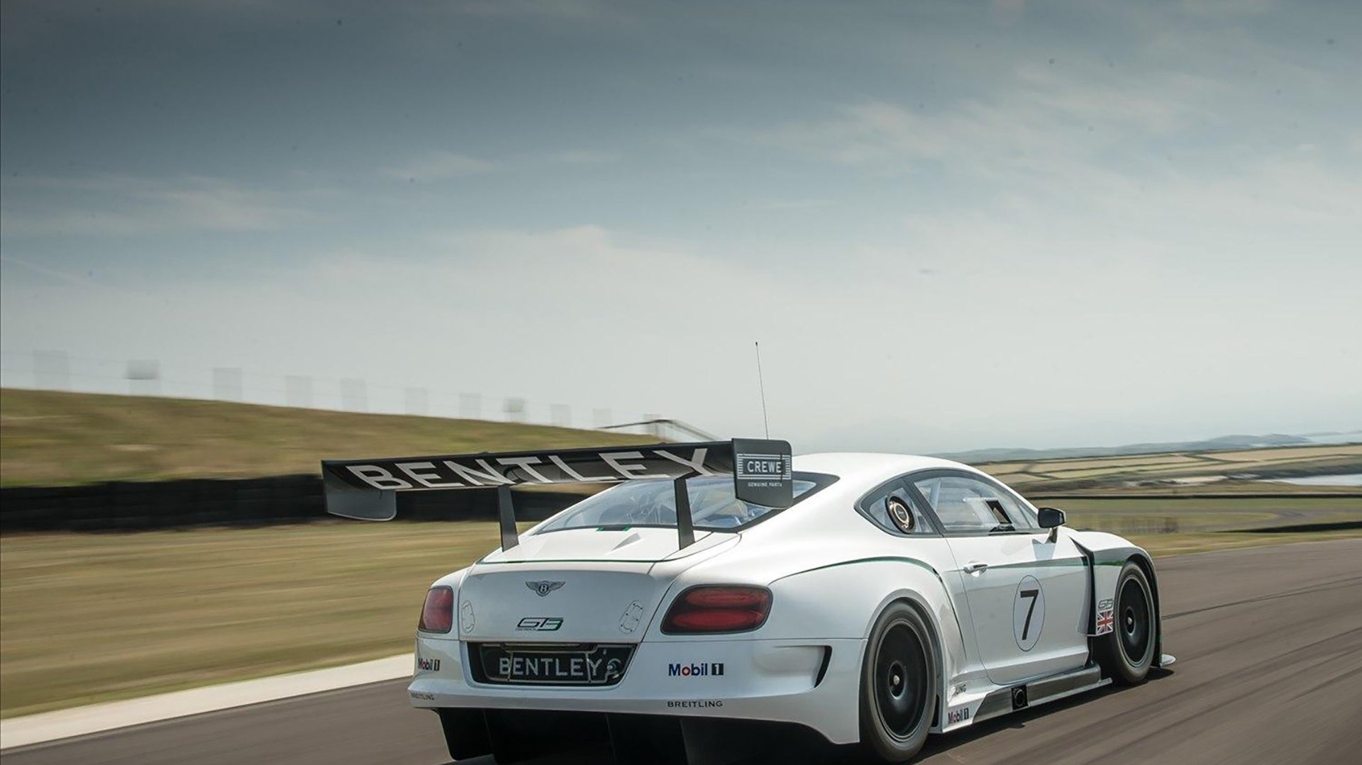 青训体系与职业联赛衔接机制,职业青训队