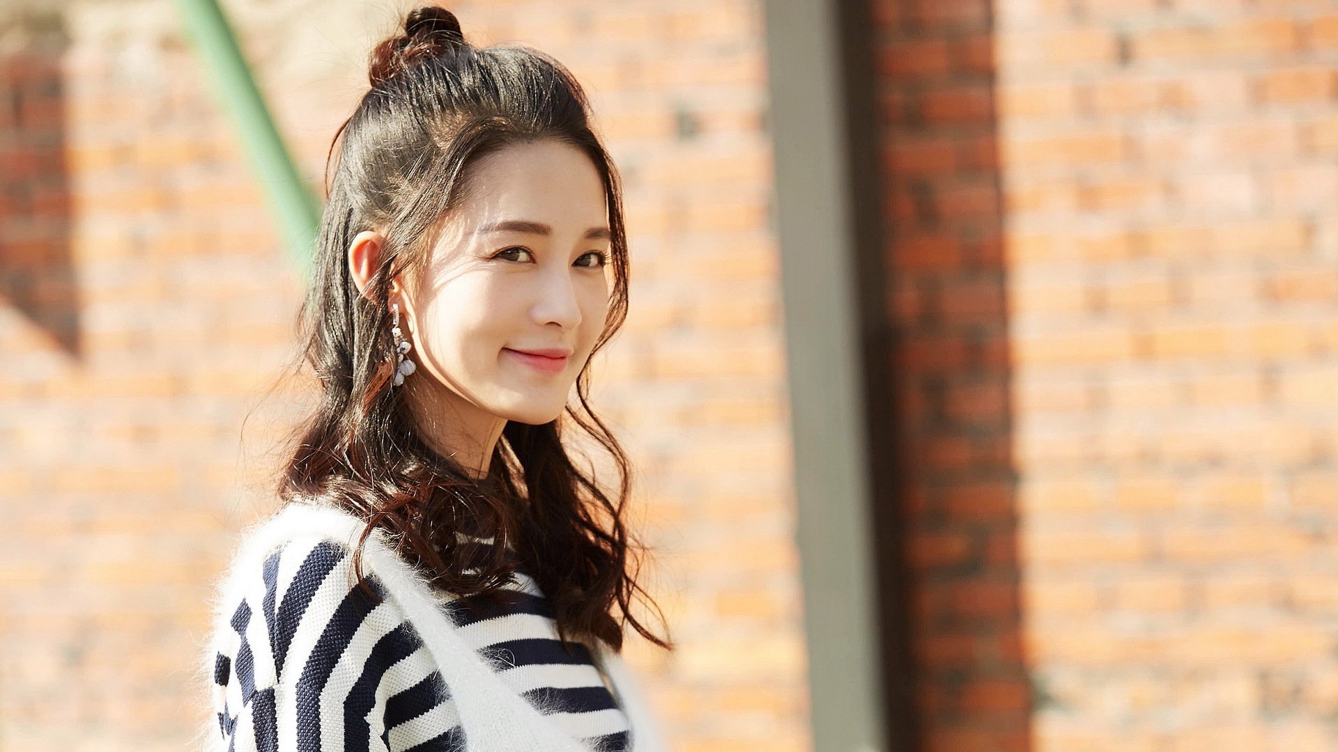 九游网页版官网-“马科斯·莫奇的防守天赋与战术执行力，成就阿根廷美洲狮队的防线基础”