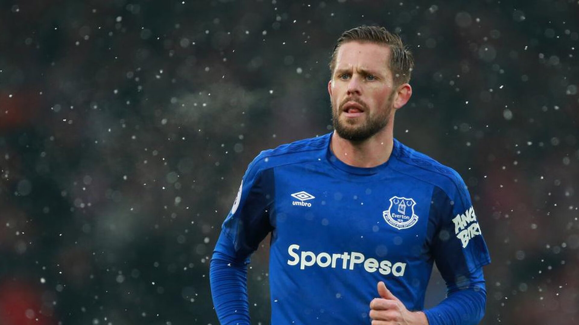 里根·史密斯后程加速力压群雄,史密斯理查森